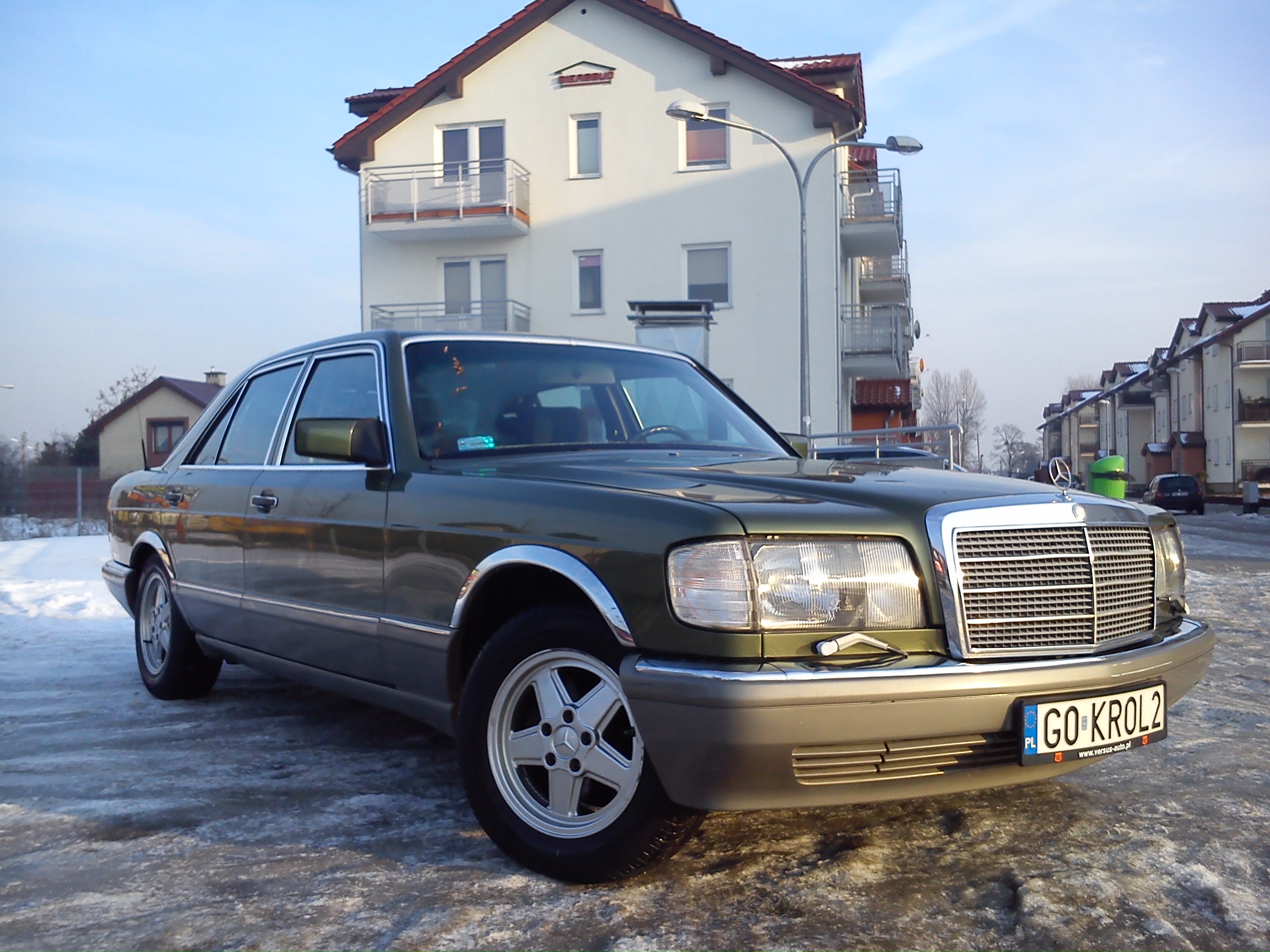 MERCEDES-BENZ S300